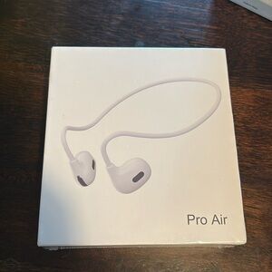 Bone contouring headphones